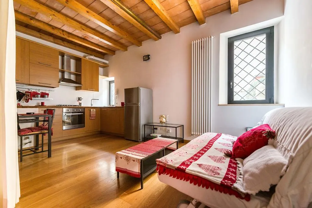 Apartment Polveriera Colosseum Rome