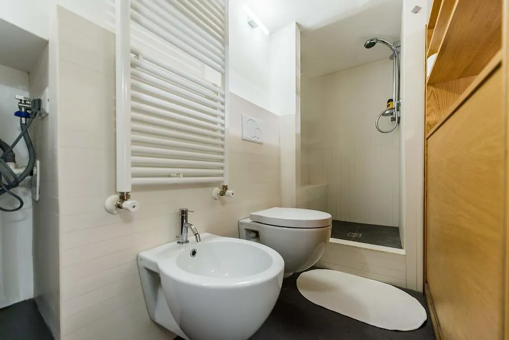 Apartment Polveriera Colosseum Rome